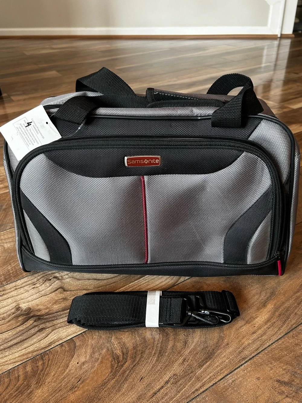 Samsonite Uintah Boarding Bag Carry-On 17.5